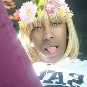 Meet your Posher, Samantha